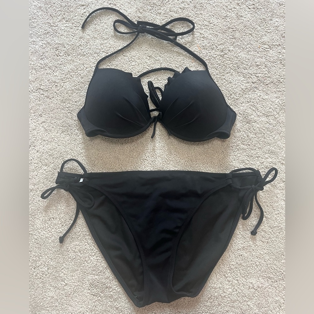 Victoria's Secret Black Strappy Ruffle Trim Bikini- 34C Top/Med Bottoms